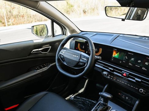 New 2026 Kia Sportage EX w/ EX Panorama Roof Package image 14