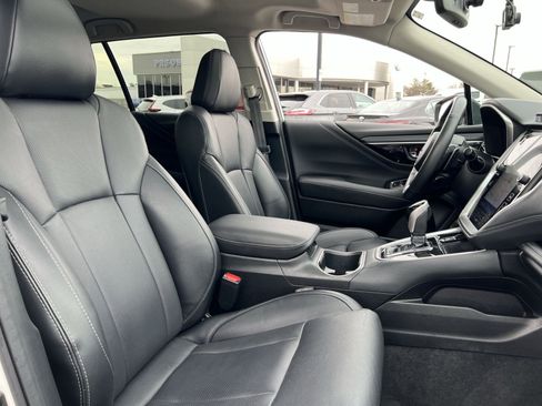 Used 2024 Subaru Outback Limited image 27