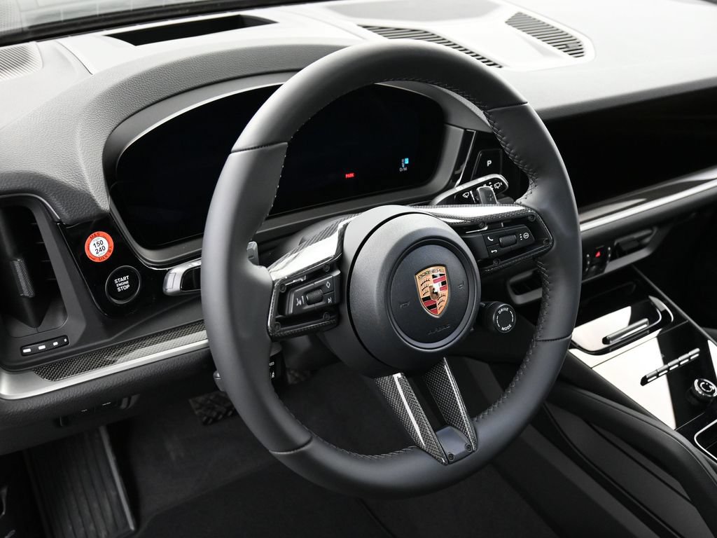 Certified 2026 Porsche Cayenne AWD/4WD image 17