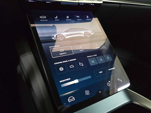 Used 2025 Lucid Air Touring AWD/4WD image 34