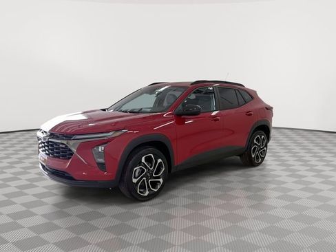 New 2026 Chevrolet Trax RS w/ Sunroof Package FWD image 8