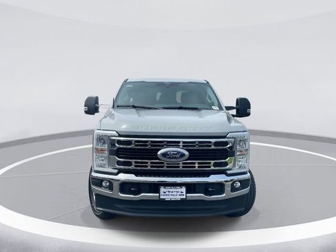New 2026 Ford F250 4x4 Crew Cab Super Duty image 2