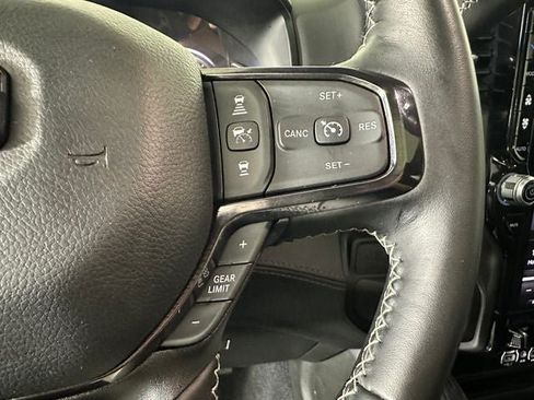 Used 2025 RAM 2500 Limited AWD/4WD image 16