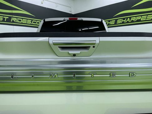 Used 2019 Ford F150 Limited w/ Trailer Tow Package image 12