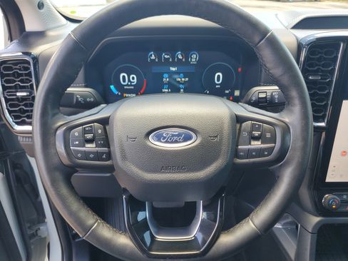 Used 2024 Ford Ranger Lariat w/ FX4 Off-Road Package AWD/4WD image 14