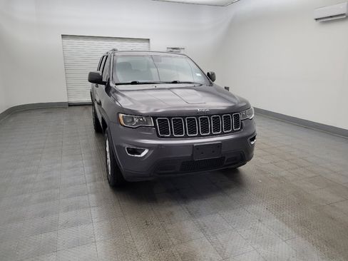 Used 2021 Jeep Grand Cherokee Laredo image 14