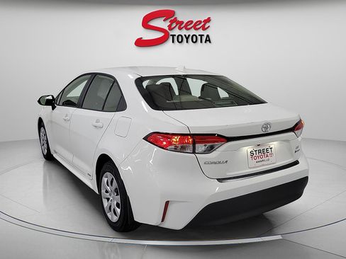 Certified 2026 Toyota Corolla LE AWD/4WD image 2