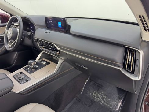 Used 2024 MAZDA CX-90 Plug-In Hybrid w/ Premium Pkg image 14