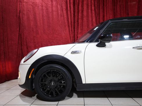 Used 2018 MINI Cooper S FWD image 5