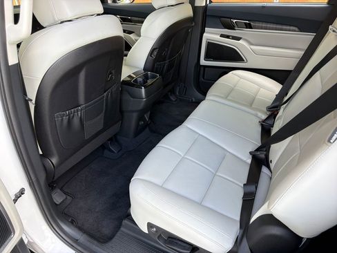 Used 2024 Kia Telluride EX AWD/4WD image 32