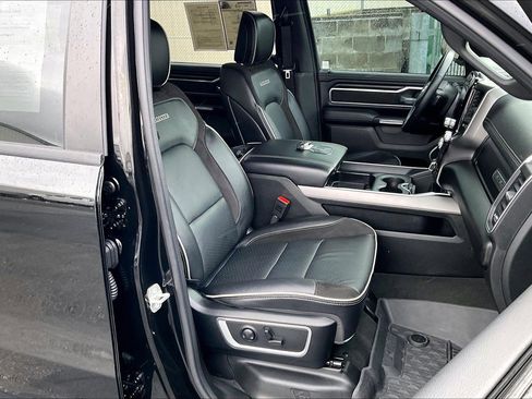Used 2023 RAM 1500 Laramie image 7
