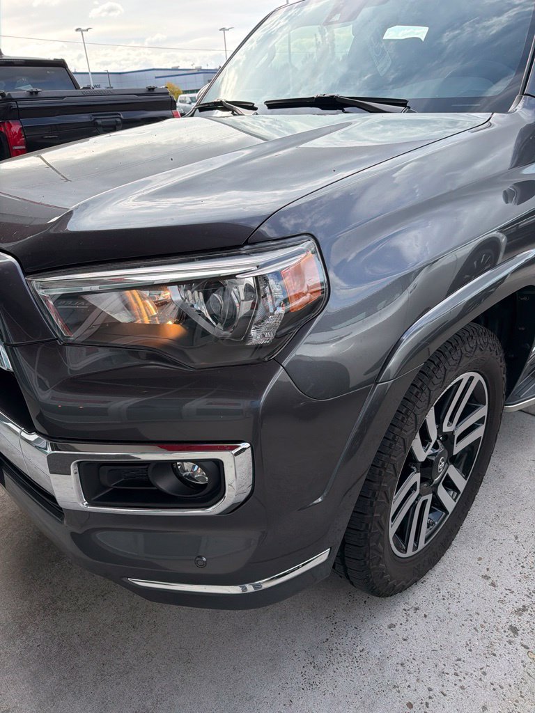 Used 2021 Toyota 4Runner Limited AWD/4WD image 8