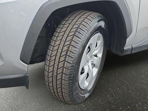 Used 2024 Toyota RAV4 LE image 31