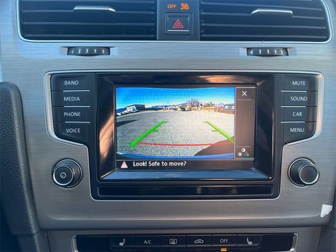 Used 2015 Volkswagen Golf TDI SE w/ Lighting Package image 26