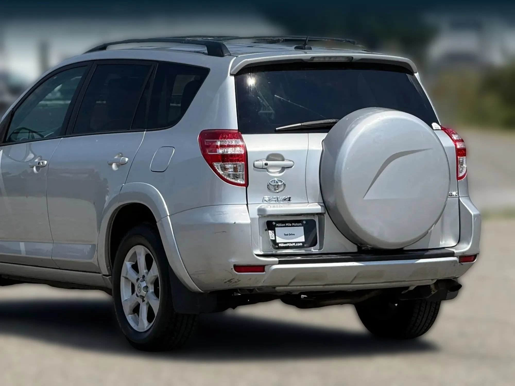 Used 2012 Toyota RAV4 Limited w/ Premium Plus Value Pkg AWD/4WD image 16