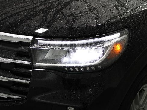 New 2026 Ford Explorer Active w/ Active Comfort Package image 56