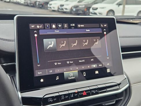 Certified 2026 Jeep Compass Limited AWD/4WD image 22