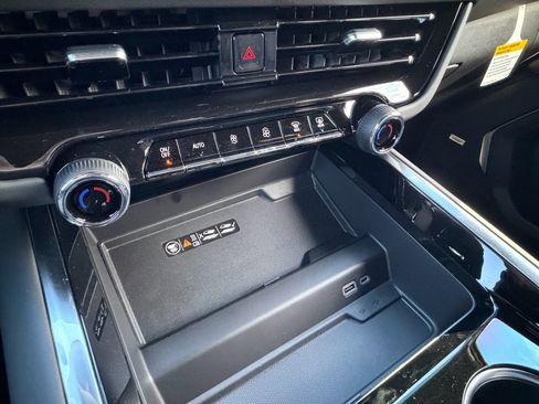 New 2026 Chevrolet Tahoe LT w/ Comfort Package image 9