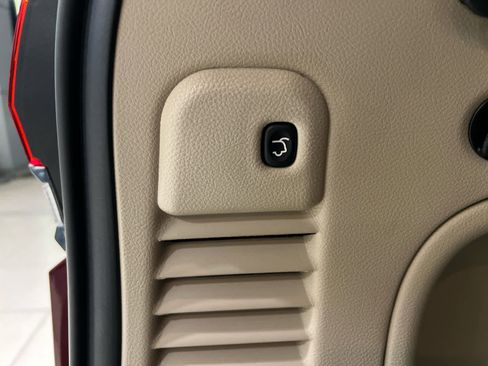 Used 2021 Jeep Grand Cherokee Limited AWD/4WD image 14