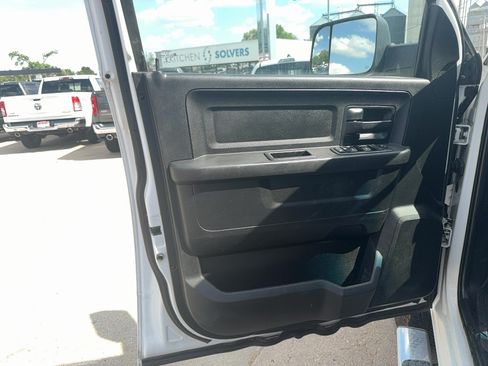 Used 2018 RAM 2500 Tradesman w/ Chrome Appearance Group AWD/4WD image 11