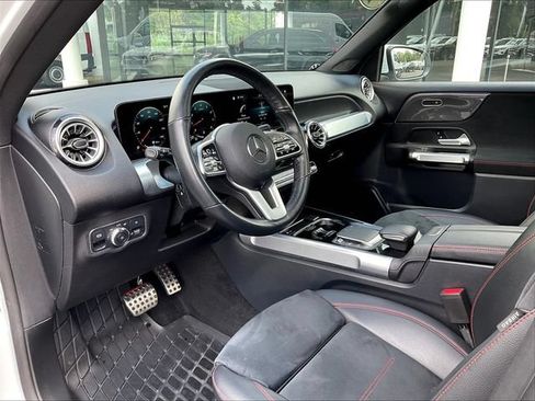 Used 2022 Mercedes-Benz GLB 250 4MATIC image 19