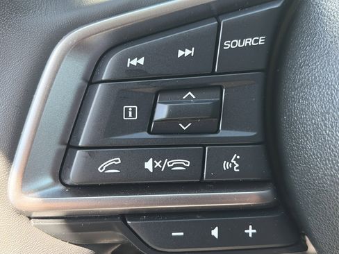 Used 2023 Subaru Ascent Touring AWD/4WD image 17