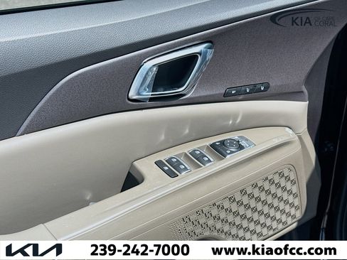 New 2026 Kia Carnival EX FWD image 24
