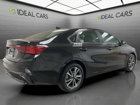 Used 2023 Kia Forte LXS FWD image 5
