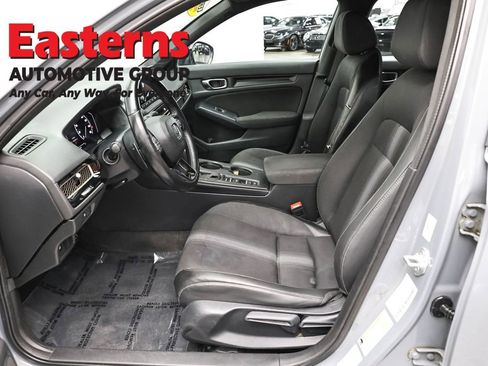 Used 2025 Honda Civic Sport image 14