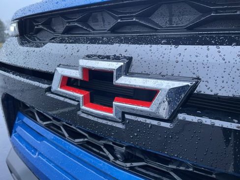 Used 2024 Chevrolet Colorado ZR2 w/ Technology Package image 31