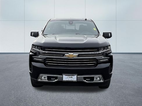 Used 2022 Chevrolet Silverado 1500 High Country w/ Safety Package II AWD/4WD image 2