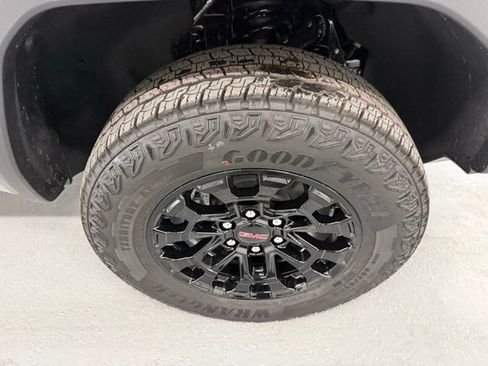 New 2026 GMC Canyon Elevation image 4