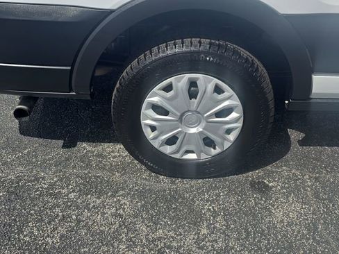 Used 2024 Ford Transit 350 XLT image 5