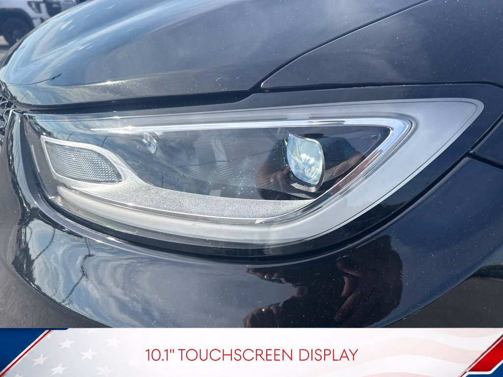 Used 2025 Chrysler Pacifica Select FWD image 11