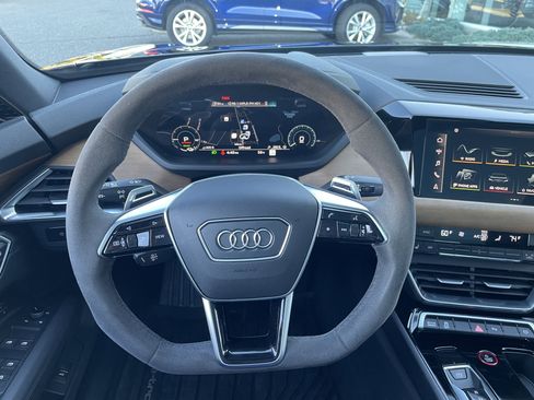 Certified 2023 Audi e-tron GT Premium Plus image 9