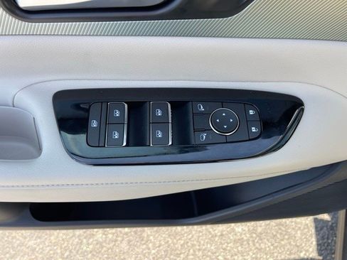 New 2025 Nissan Murano SL image 12