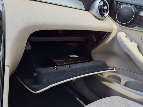 Used 2022 Mercedes-Benz GLC 300 image 33