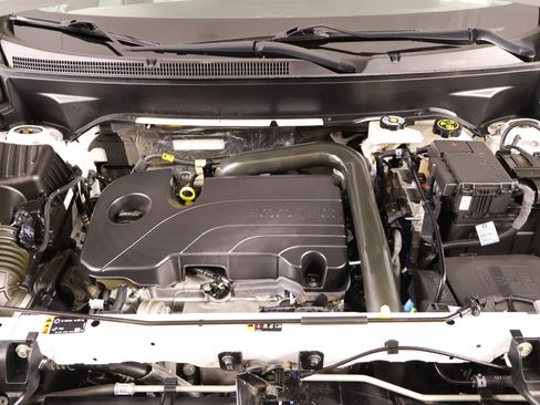 Used 2023 Chevrolet Equinox LT w/ Driver Convenience Package image 19