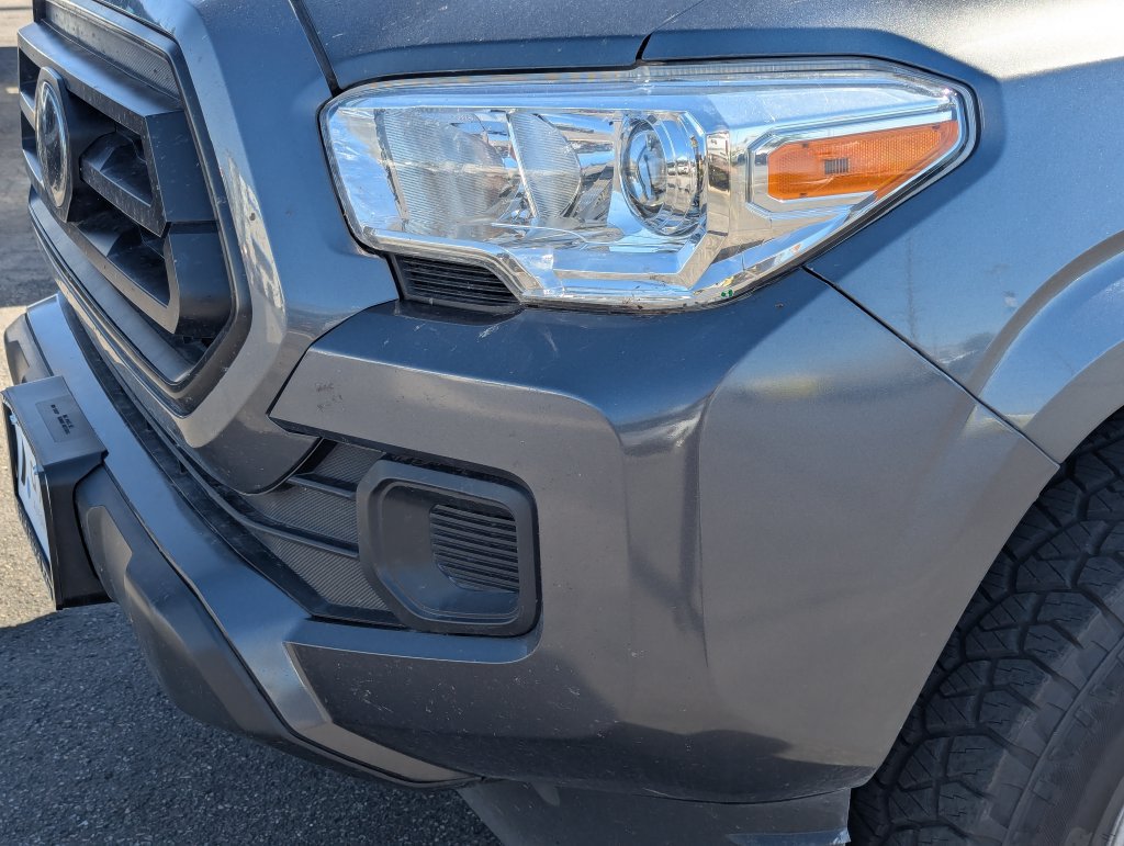 Used 2021 Toyota Tacoma SR AWD/4WD image 12