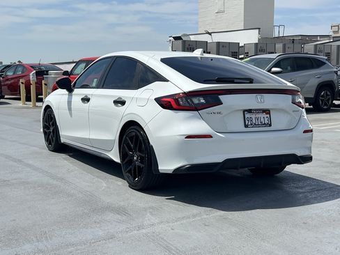 Used 2022 Honda Civic Sport image 4