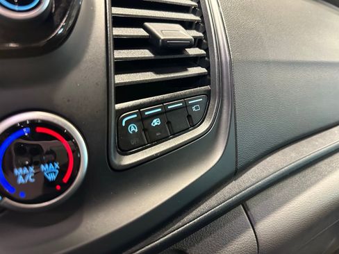 Used 2021 Ford Transit 350 XLT image 33