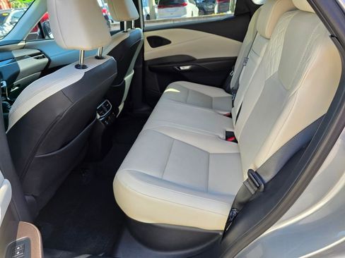 Used 2024 Lexus RX 350 FWD image 28
