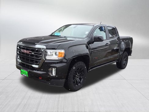Used 2022 GMC Canyon AT4 image 2
