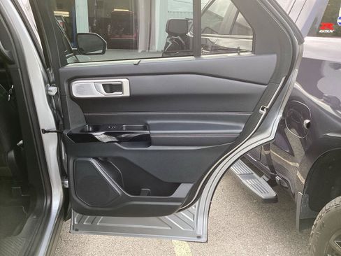 Used 2023 Ford Explorer ST w/ Equipment Group 401A AWD/4WD image 6