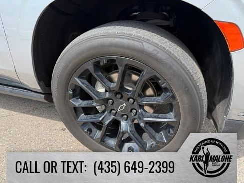 Used 2024 Chevrolet Suburban High Country w/ Advanced Technology Package AWD/4WD image 9