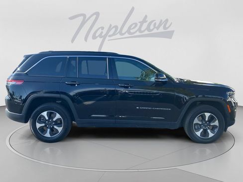 Used 2024 Jeep Grand Cherokee Limited 4xe AWD/4WD image 7