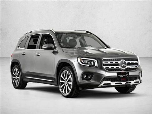 Used 2022 Mercedes-Benz GLB 250 4MATIC image 3