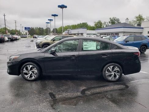 Used 2025 Subaru Legacy Premium image 6