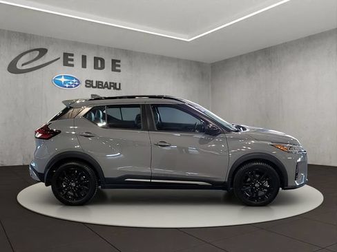 Used 2024 Nissan Kicks SR w/ SR Premium Package FWD image 9