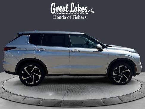Used 2024 Mitsubishi Outlander SE AWD/4WD image 6